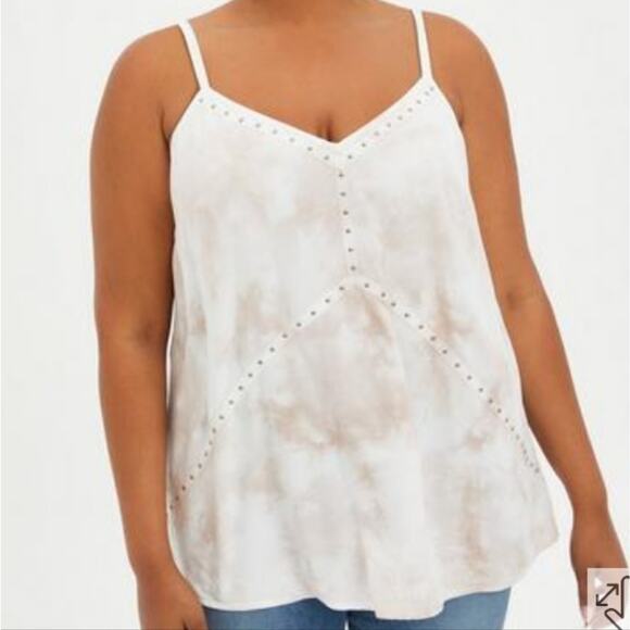 Torrid Challis Studded Swing Cami Tank size 1 - Picture 1 of 8